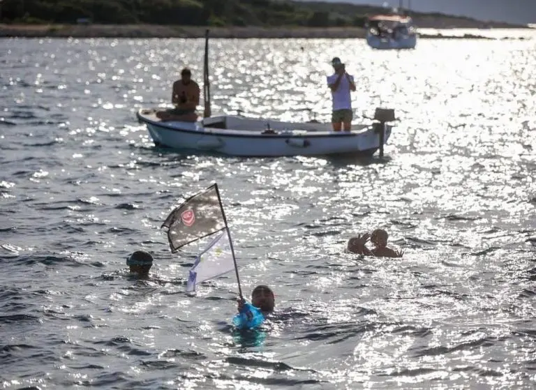 Projekt #RokOtok – obećanje ispunjeno! Ribafish prvi u istoriji plivanjem, učenjem i druženjem povezao 50 hrvatskih naseljenih otoka