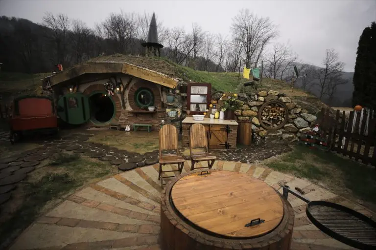 Hobbit kućice kod Kreševa: Bijeg od svakodnevnice i uživanje u bajkovitom ambijentu