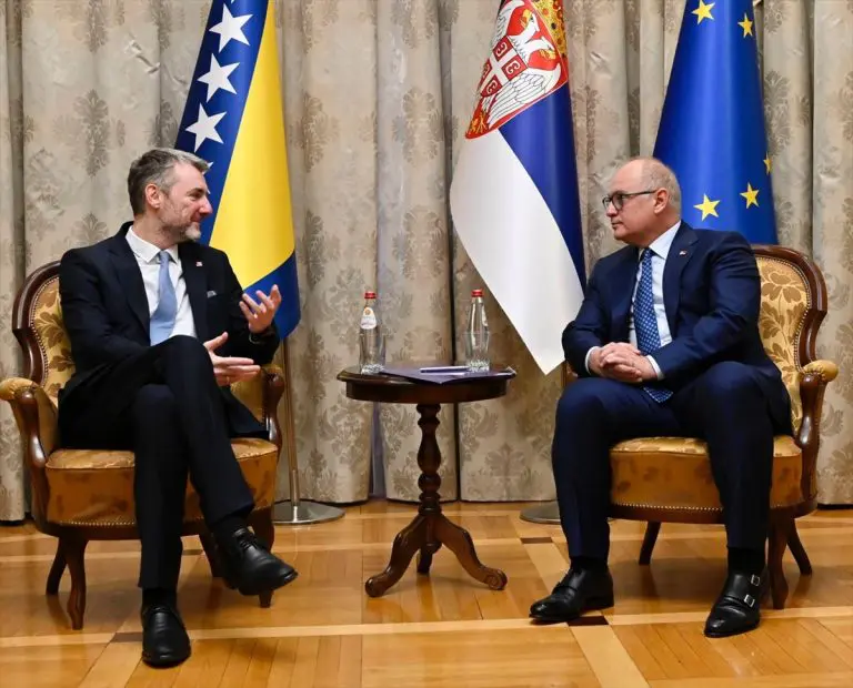 Oživjeti željeznički koridor od Banjaluke preko Doboja, Tuzle i Zvornika do Srbije