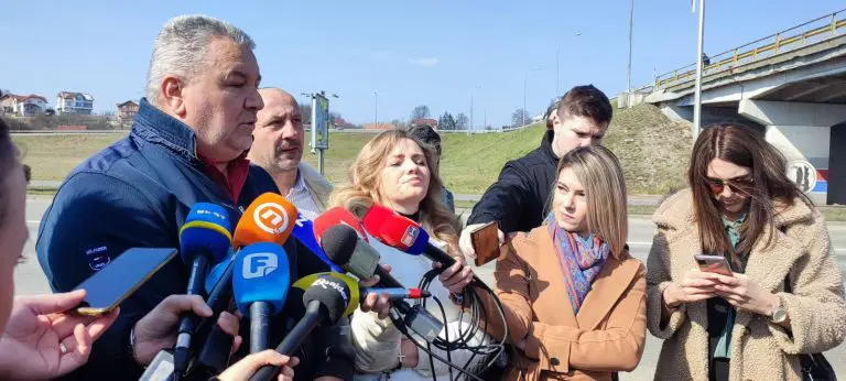 Veliki štrajk prevoznika u BiH: “Od jutros sam u kantaktu sa prevoznicima, mnogi su stali, neki su spriječeni…”