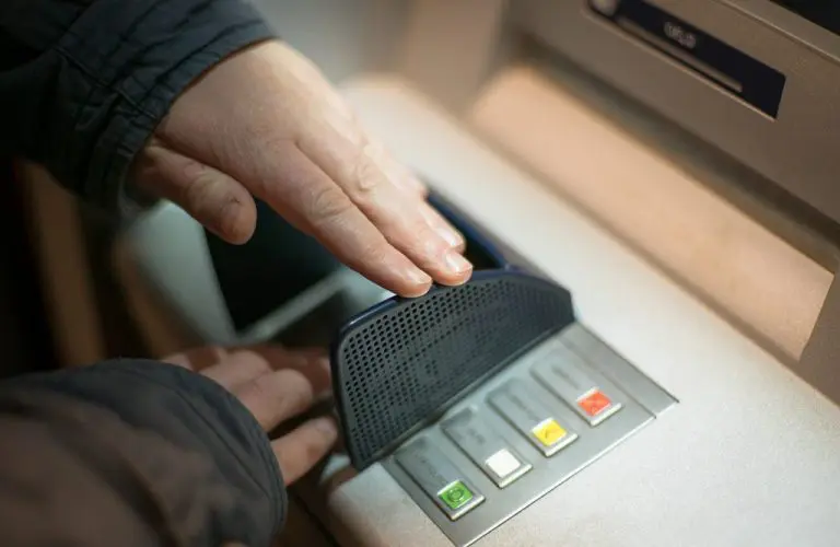 Bankomati im prestali izdavati gotovinu