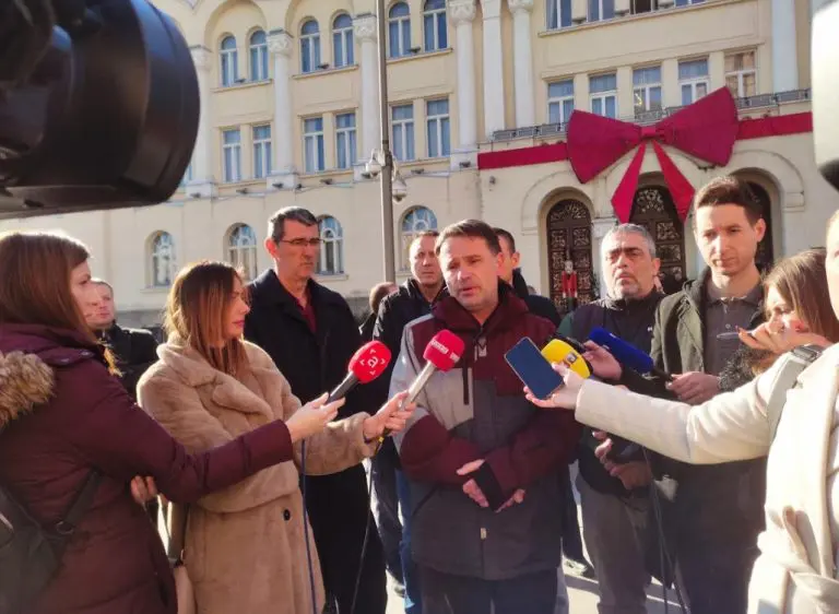 Vatrogasac sa 20 godina iskustva premješten na kontrolu parkinga: Sindikat uprave upozorava na progon i otkaze