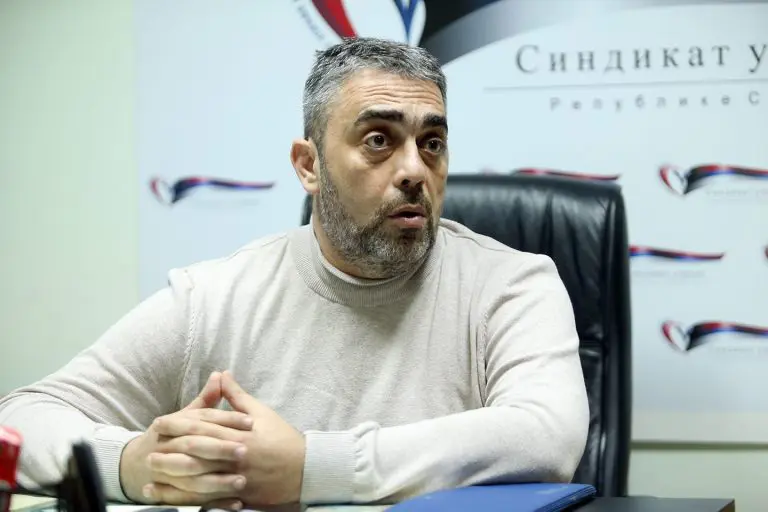 “U 2021. godini mi se borimo da radnicima vratimo pravo na topli obrok i regres, a plate na nivo od prije 13 godina”