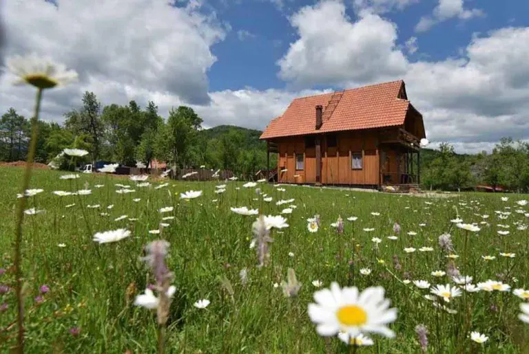 Iznenadno zatopljenje u BiH: Temperature dostižu 15°C, ali koliko će potrajati?