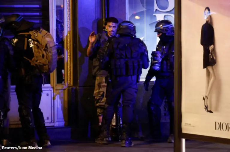 Francuska policija privela skoro hiljadu osoba, među njima i trinaestogodišnjaci