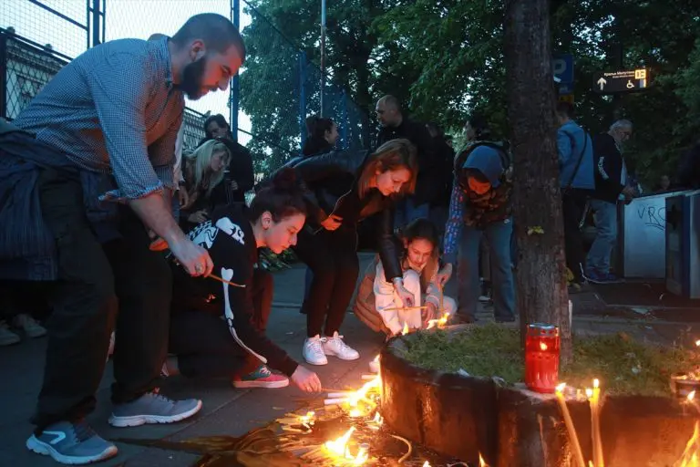 Ministar predlaže da se sruši OŠ “Vladislav Ribnikar”