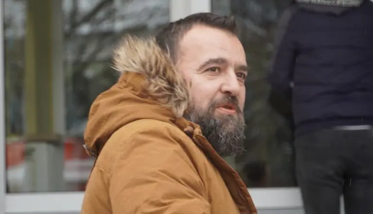 Gospodin Goodwin nikada nije otkrio identitet svog izvora. Niko ne otkriva izvor