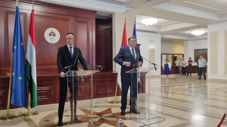 Dodik sa Sijartom u Banjaluci: “Mađarska je zemlja u koju smo zagledani na političkom i ekonomskom planu”