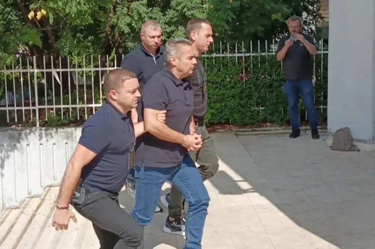 Uhapšen Veselin Veljović: Milu odan do koske, novinari brutalno napadani u njegovom mandatu, hapšen na Cetinju, skandala na pretek