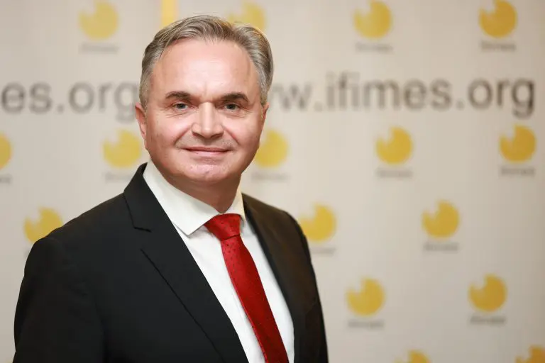 Bećirović: Od Schmidtove i Dodikove navodne svađe štetu imaju samo građani BiH