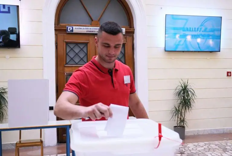 Stari Grad: Danas referendum o opozivu načelnika nakon njegovog hapšenja