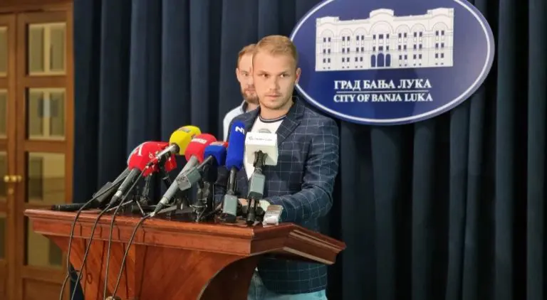 Stanivuković vanredno: Korisni idioti su sve odbili