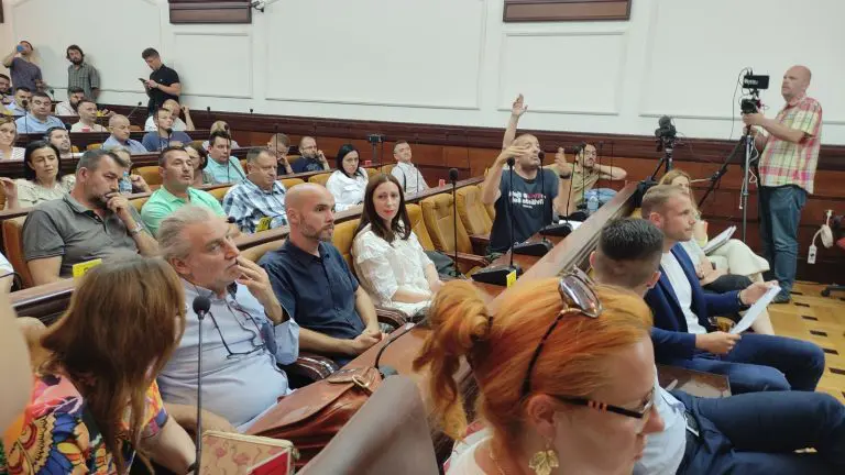 Četiri i po sata javne rasprave u Banjaluci o budućem izgledu centra grada: Na “Rupi” ni milimetra promjene!