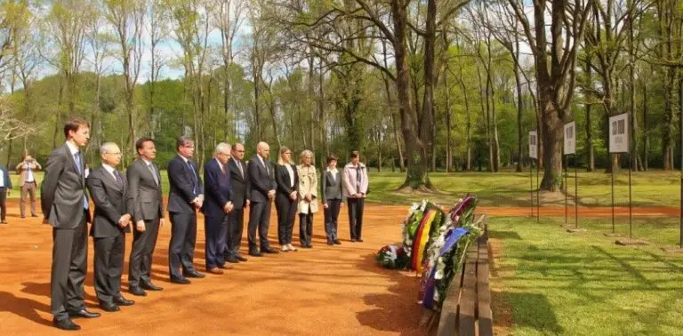 Ambasadori u BiH odali počast jasenovačkim žrtvama u Donjoj Gradini