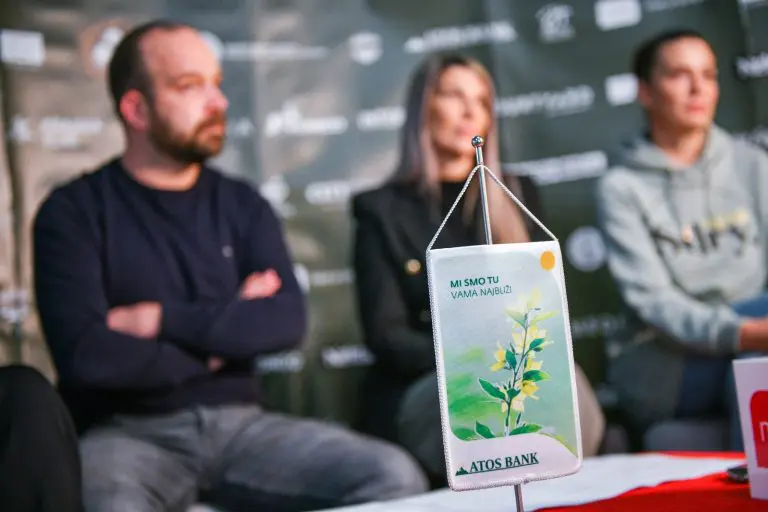 ATOS BANK od ove sezone uz Gradsko pozorište Jazavac