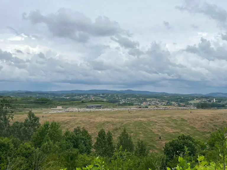 Požar na deponiji u Ramićima ugašen u četvrtak, rezultati mjerenja kvalitete vazduha tek u ponedjeljak