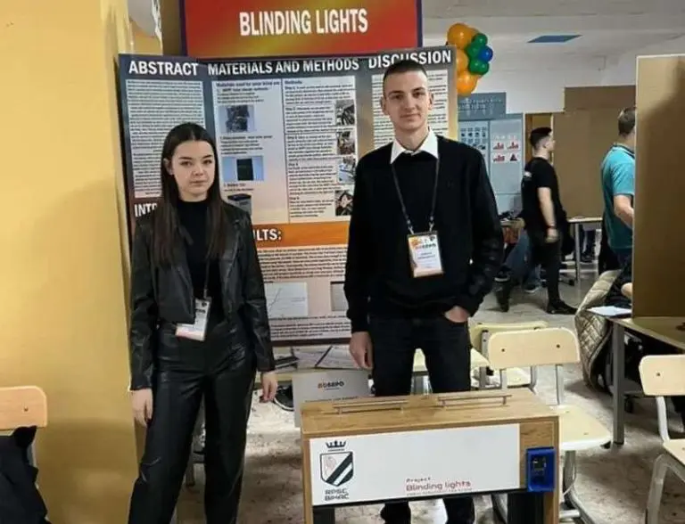 Učenici iz Bihaća osvojili zlato za “roletne koje proizvode struju”