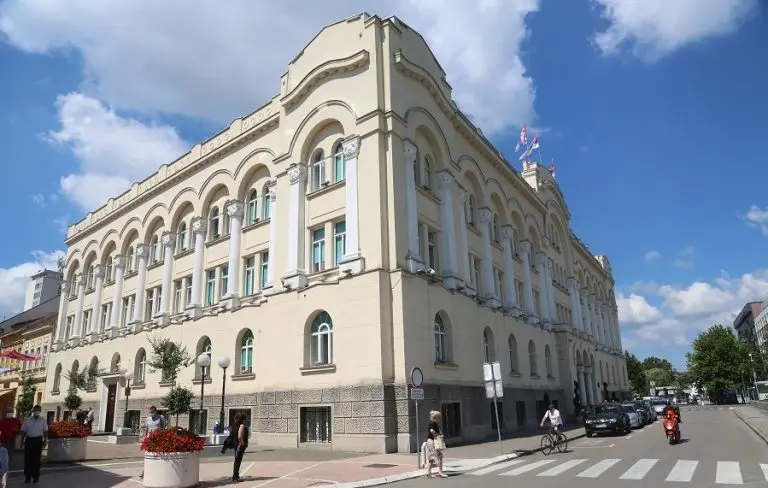 KO JE “ZAPALIO POŽAR” A KO JE  “VATROGASAC”: Je li na pomolu rasplet krize u Banjaluci ili ona tek počinje?