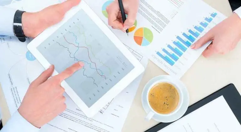 Svjetska ekonomija “na ivici noža”