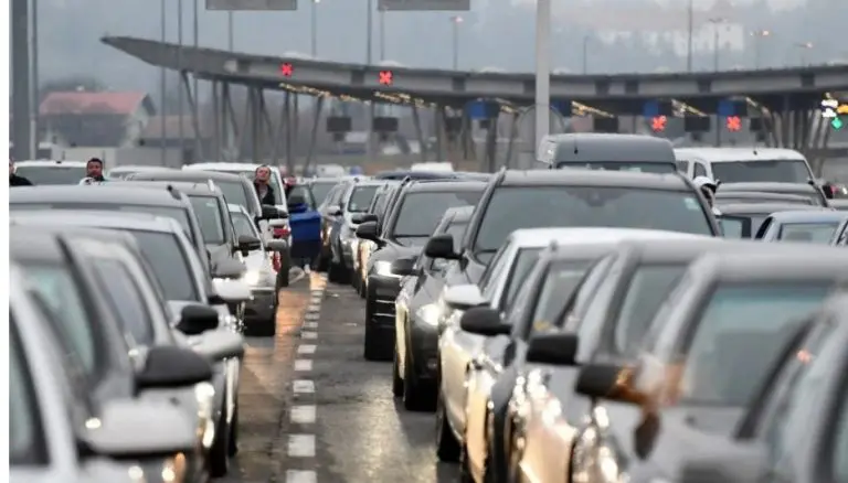 Po autoputu letjele novčanice od 50 eura, neki su skupili lijepu svotu, dok su drugi – snimili video