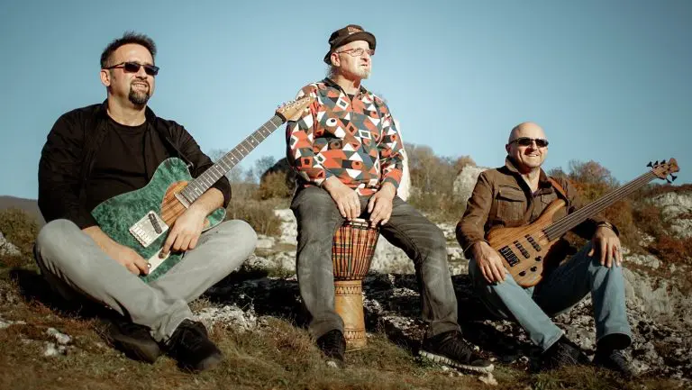 Pogledajte spot za pjesmu ”Pedja's Five” banjalučkog benda ”Vivid Colors”