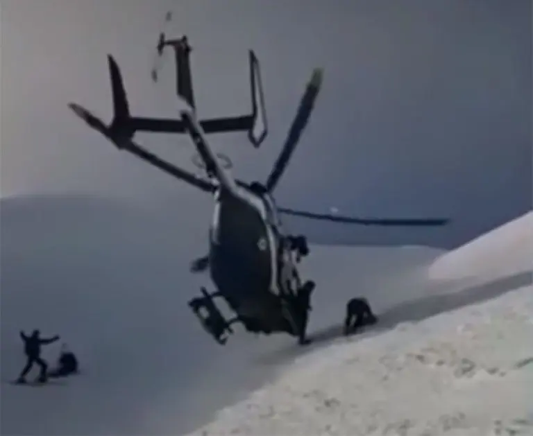 Jedno lice smrtno stradalo! Nesreća hrvatskih i srpskih planinara na vrhu u Albaniji (VIDEO)