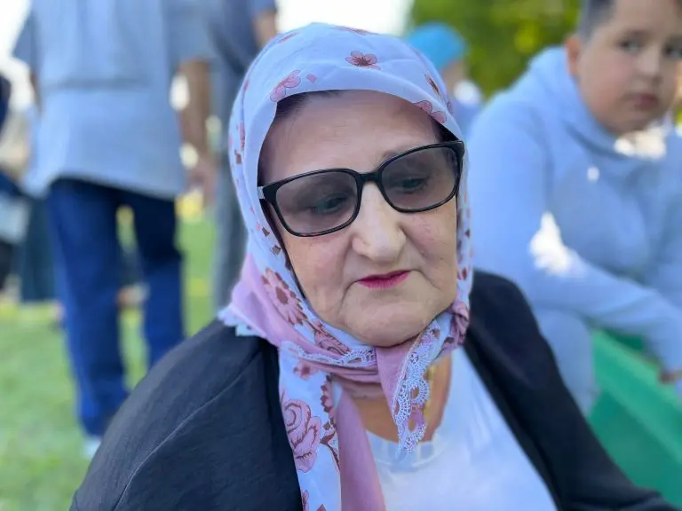 Memnuna Mešanović danas će ukopati brata Seada i oca Hajdina, za kostima najmlađeg brata i dalje traga