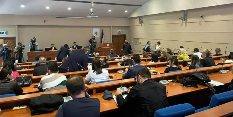 Novinari napustili javnu raspravu uz jasnu poruku- povucite Nacrt zakona!