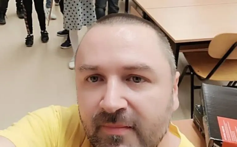 NASTAVLJENE PRIJETNJE NOVINARIMA Pomoćnik direktora OŠ “Branko Radičević” zaprijetio da pazimo kada hodamo sami po noći