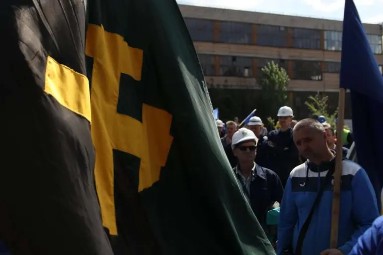 Štrajk upozorenja u svim rudnicima, zenički rudari ni danas neće sići u jame