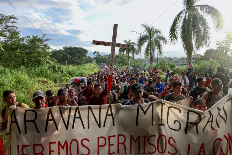 Veliki migrantski karavan krenuo iz Meksika prema SAD-u