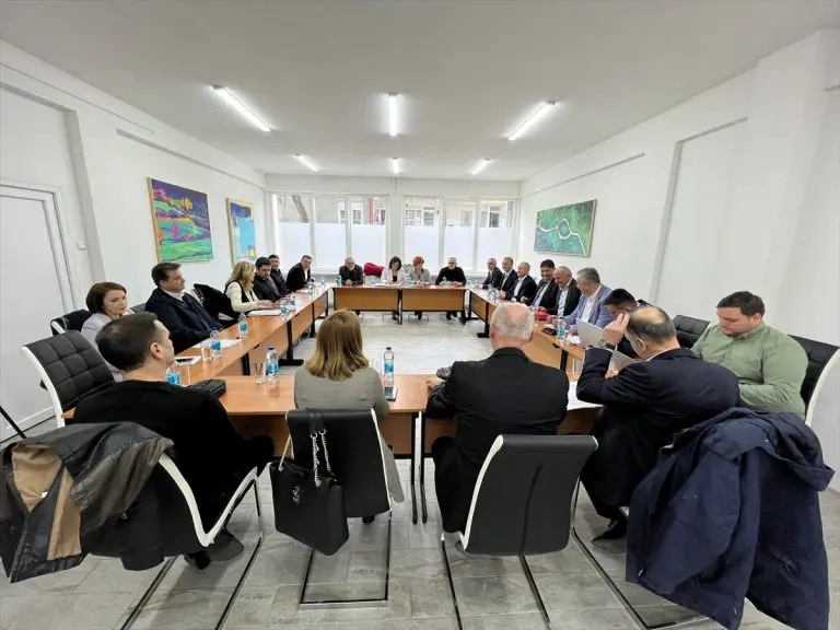 Sastanak u Novom Gradu: BiH se izričito protivi odlagalištu nuklearnog otpada na Trgovskoj gori