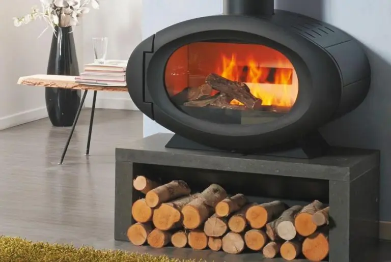 U Njemačkoj je tolika navala na kamine i peći na drva da se na njih čeka i po godinu dana