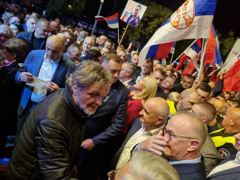 Emir Kustirica došao na miting u Banjaluku (FOTO)