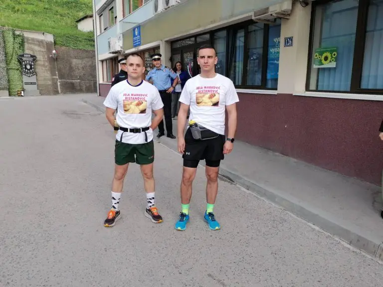 Policajci trče 180 kilometara za liječenje sugrađanke