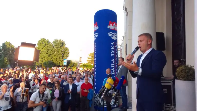 Počeo protest u Banjaluci: Nakon ukidanja plata i zatvaranja bazena, slijede nove odluke