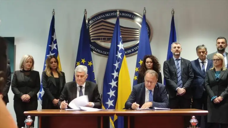 “Osmorka” i HDZ potpisali koalicioni sporazum