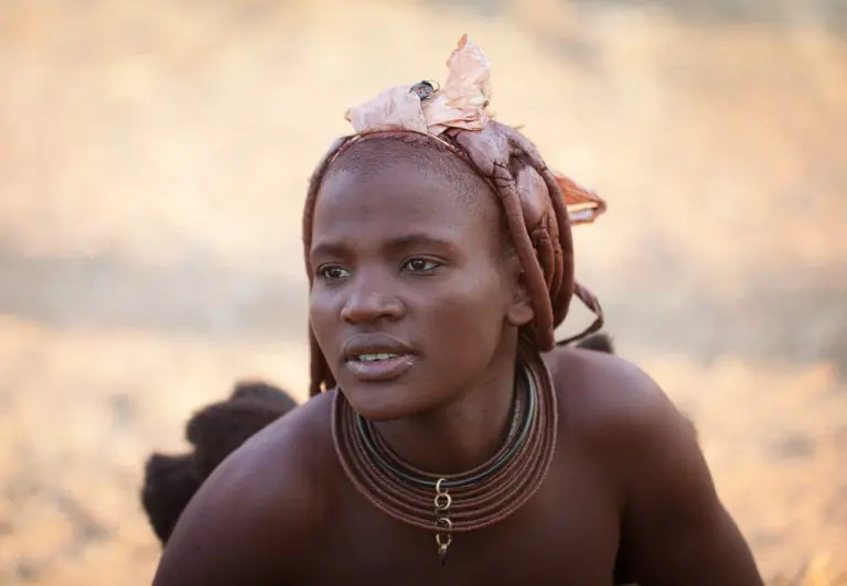 Zbog čega je ženama u plemenu Himba zabranjeno da se kupaju?