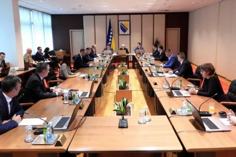 Vijeće ministara utvrdilo Nacrt budžeta za 2023. godinu, veće plate za zaposlene u institucijama BiH