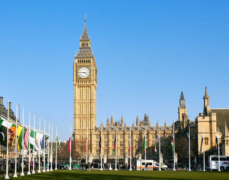 Premijer Britanije prvi put u istoriji neće biti bijelac