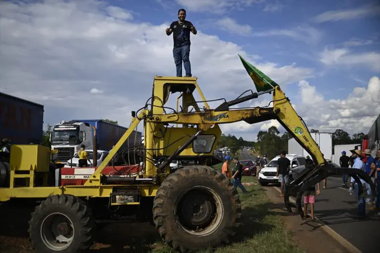 Kamiondžije blokiraju puteve u Brazilu zbog Bolsonarovog poraza