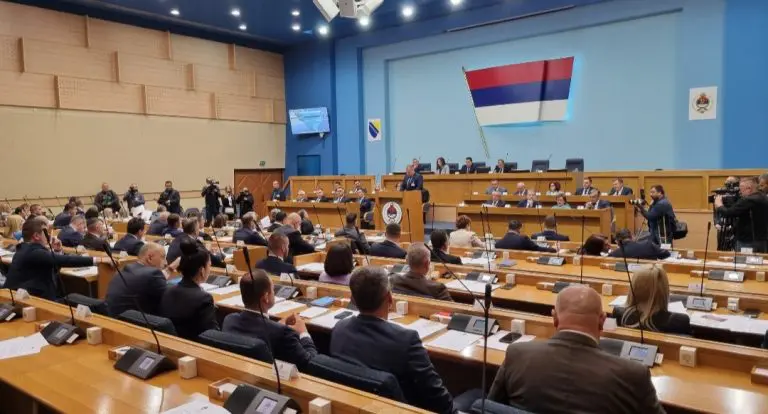 NSRS usvojila zakon o imunitetu i referendumu, evo šta to znači