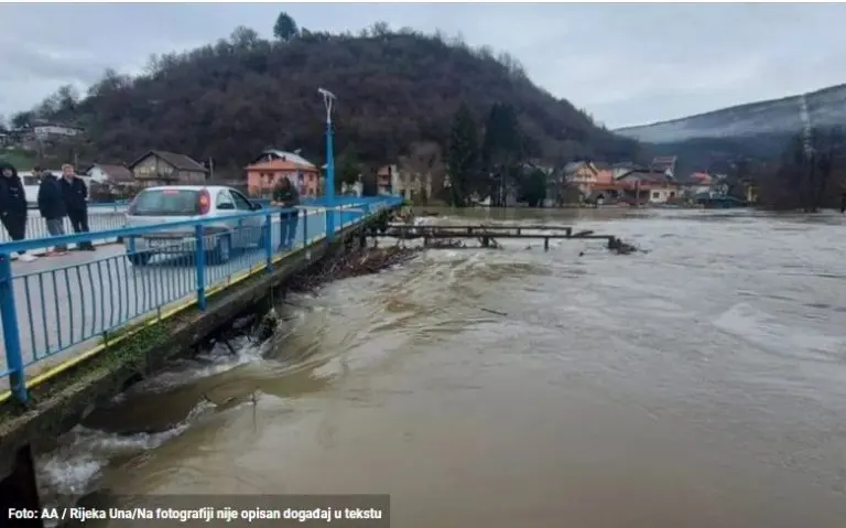 Drama u Bihaću: Maloljetnik skočio s mosta u Unu