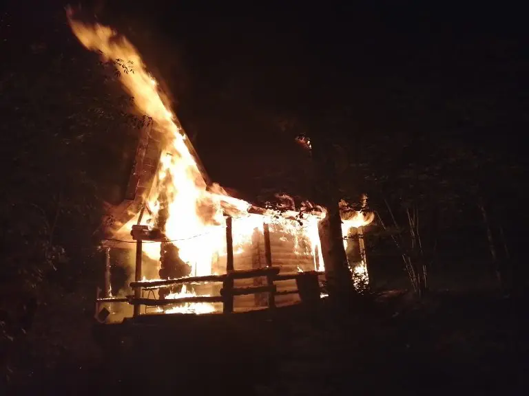 Požar u Zelenkovcu: Izgorio jedan od najstarijih objekata