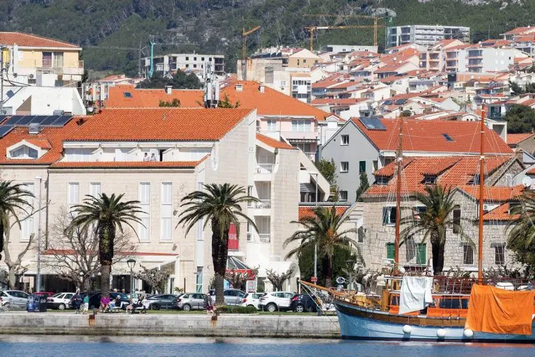 Je li u Makarskoj sve baš toliko skupo? Donosimo najniže cijene… Kafa na centralnom trgu jeftinija nego u Sarajevu!