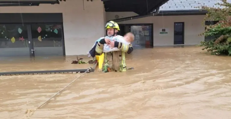 Prvi je pohrlio spašavati živote i ostao je bez svega: “Opet bih učinio isto”