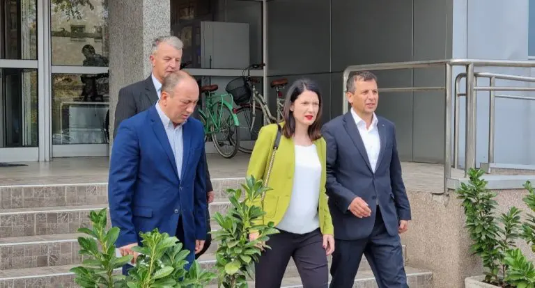 Podnesena krivična prijava protiv SNSD-a i drugih lica zbog izborne krađe: “Naredne sedmice protiv više stotina ljudi”