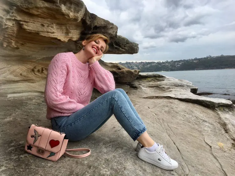 Naida Mujkić, književnica: Piscima se sve oprašta- pijanstva, razvrat, bahatost, a od spisateljica se traži da budu skromne i da “gledaju svoja posla”