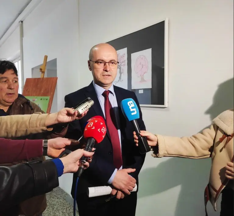 Republika Srpska za 20 godina izgubila 90.000 stanovnika bez iseljavanja, za zamjenu generacija nedostaje 44 % djece!