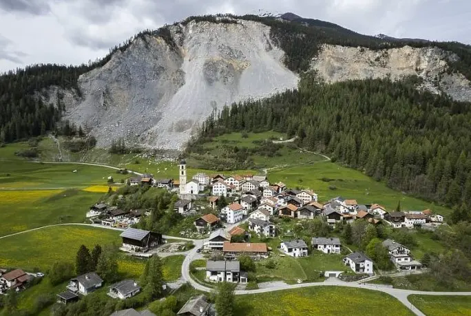 Kraj švajcarske bajke: Svi stanovnici morali napustiti selo, možda i zauvijek